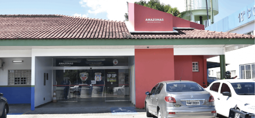 A Polícia Civil do Amazonas (PC-AM), por meio do 18º Distrito Integrado de Polícia (DIP), cumpriu, na terça-feira (04), um mandado de prisão definitiva contra um homem, de 37 anos, condenado a oito anos de reclusão por estupro de vulnerável praticado contra uma adolescente de 12 anos, em maio de 2022, no município de Santa Isabel do Rio Negro (a 630 quilômetros de Manaus). A prisão foi realizada no bairro Cidade Nova, na zona norte de Manaus.